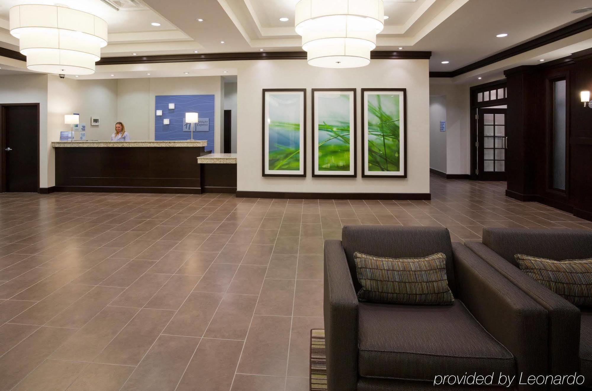ฮอลิเดย์ อินน์ เอ็กซ์เพรส นิว ลิสเคิร์ด New Liskeard ภายใน รูปภาพ